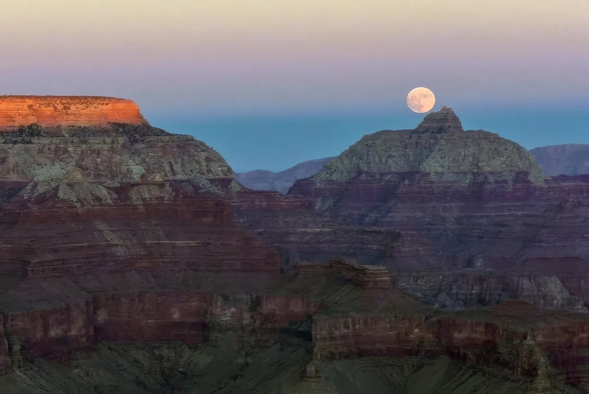 Sunset over the Grand Canyon